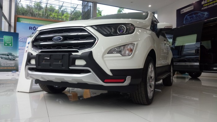 Ford Ecosport tặng 30 triệu, giảm tiền mặt