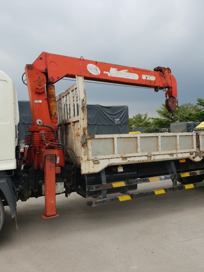 BAN HINO FG ĐỜI 2014 GẮN CẨU 5 TẤN THÙNG 7,8m