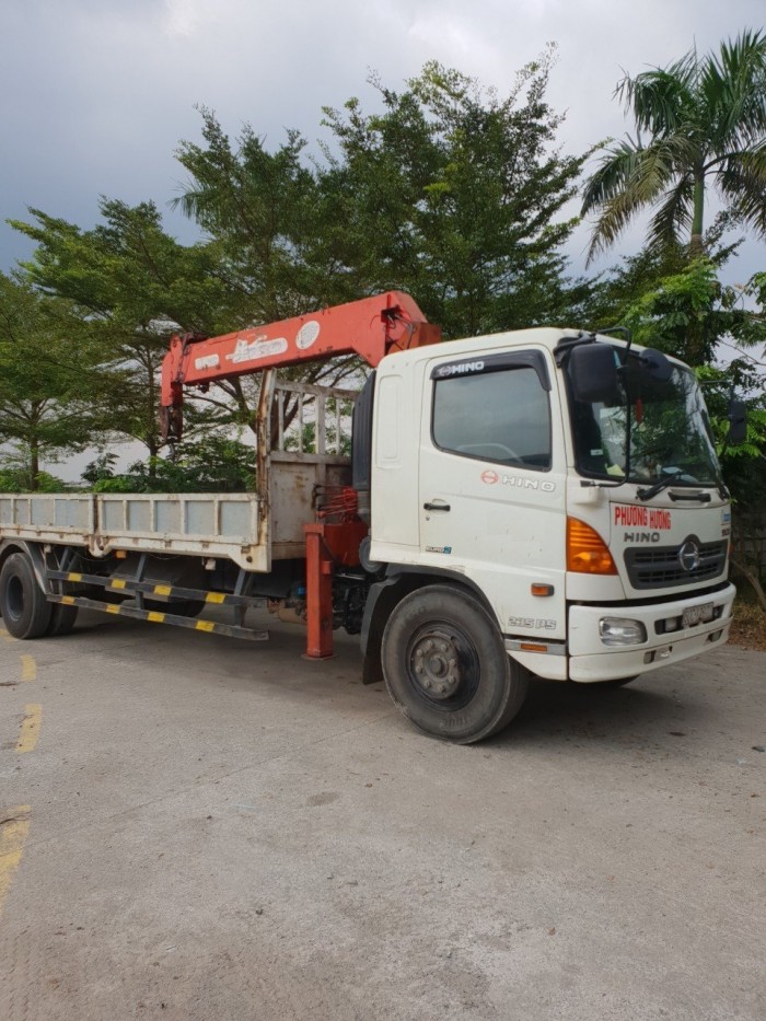 BAN HINO FG ĐỜI 2014 GẮN CẨU 5 TẤN THÙNG 7,8m