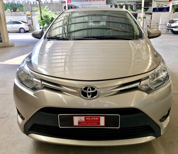 Bán xe lướt Vios 2018 số sàn, trả góp, giá siêu ưu đãi tốt