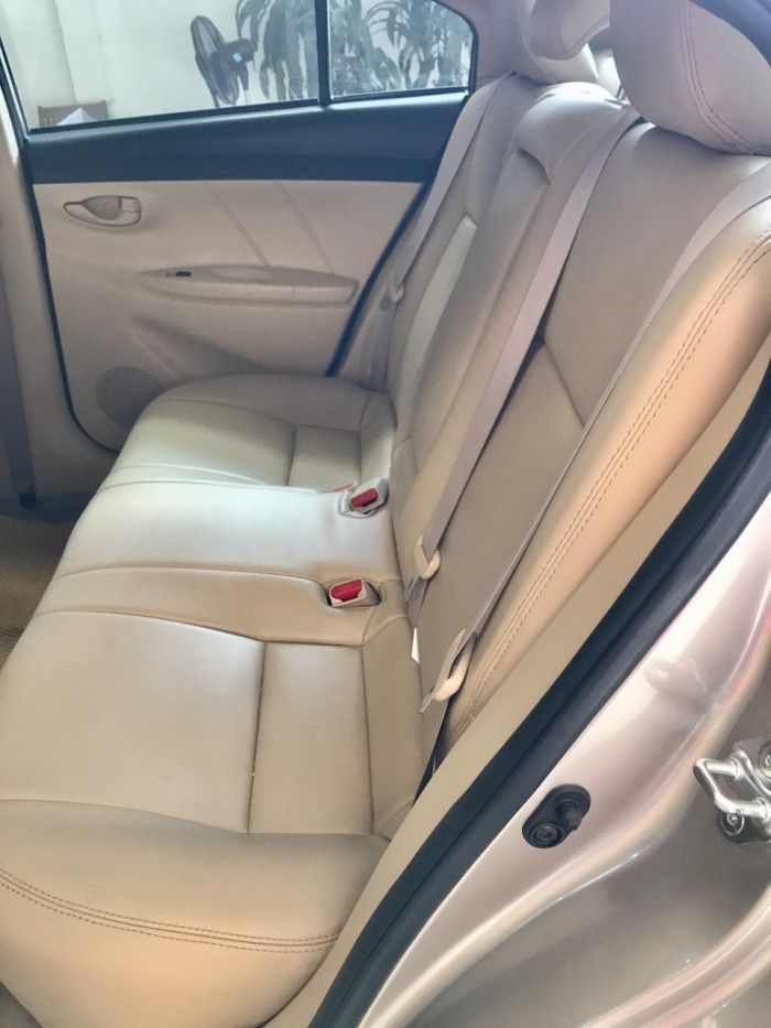 Bán xe lướt Vios 2018 số sàn, trả góp, giá siêu ưu đãi tốt