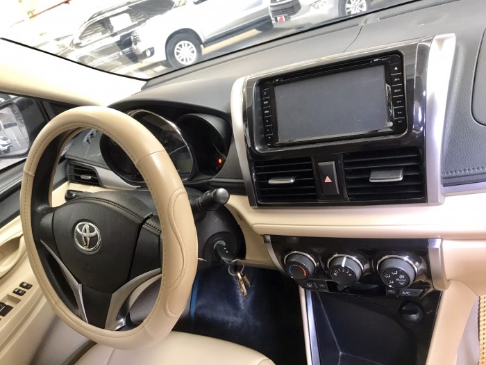 Bán xe lướt Vios 2018 số sàn, trả góp, giá siêu ưu đãi tốt