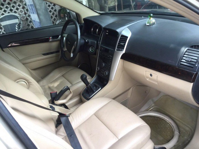 Nhà mình cần bán Chevrolet Captiva 2009 số sàn Vàng cát