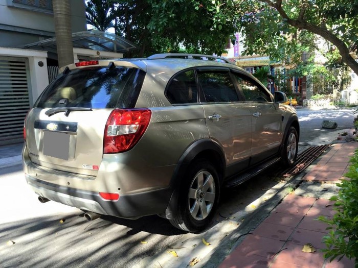 Nhà mình cần bán Chevrolet Captiva 2009 số sàn Vàng cát