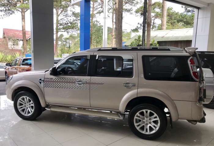 Bán Ford Everest 4x2 MT sx 2014 ghi vàng