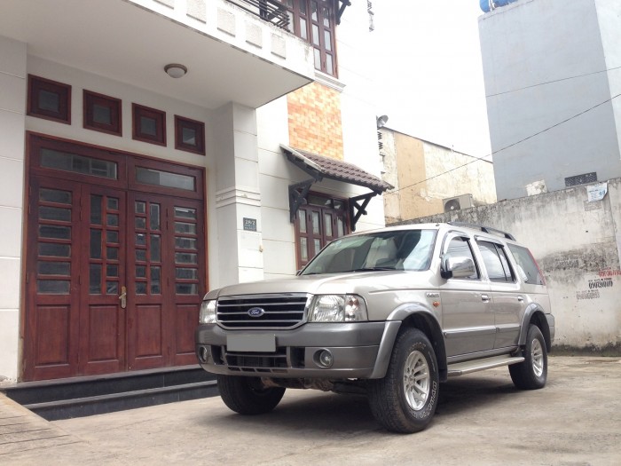 Bán xe Ford Everest sản xuất 2006 số sàn máy dầu màu Xám ghi