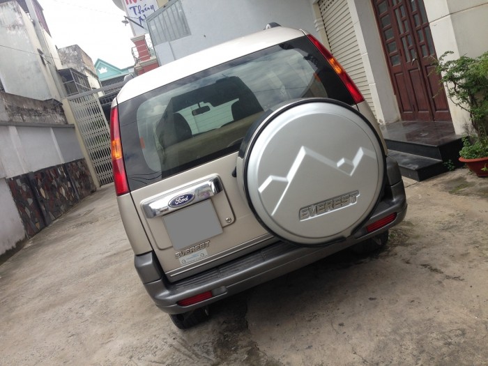 Bán xe Ford Everest sản xuất 2006 số sàn máy dầu màu Xám ghi
