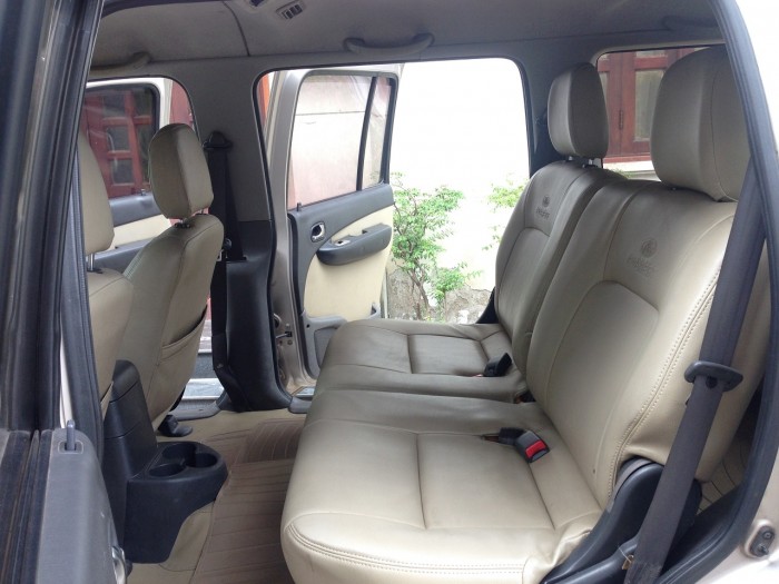 Bán xe Ford Everest sản xuất 2006 số sàn máy dầu màu Xám ghi