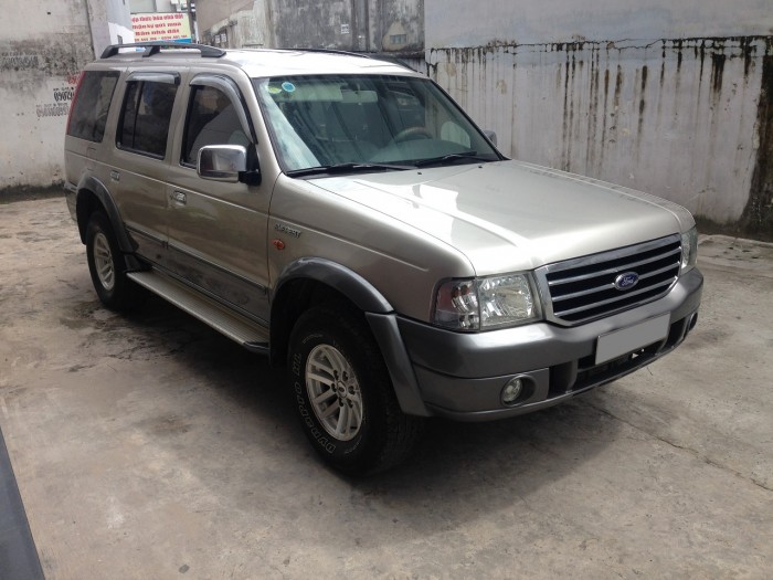 Bán xe Ford Everest sản xuất 2006 số sàn máy dầu màu Xám ghi
