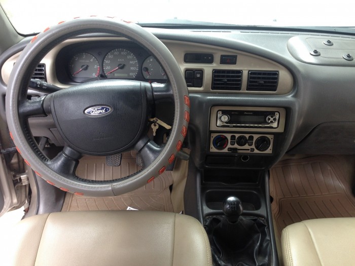 Bán xe Ford Everest sản xuất 2006 số sàn máy dầu màu Xám ghi