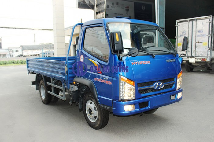 Xe tải hyundai 2t3 thùng 4m2 giá 320tr