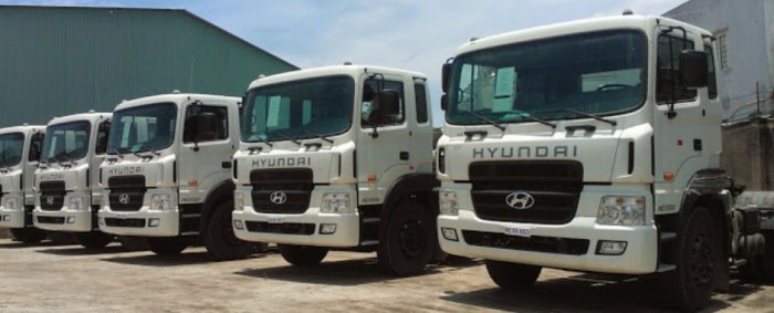 Đại lý xe đầu kéo Hyundai HD700,đời 2017,giá rẻ toàn quốc,xe có sẵn,alo giao ngay.