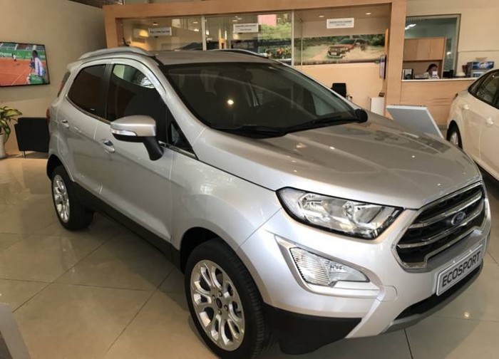 Ford Ecosport 2018 tặng Bảo hiểm, phim cách nhiệt,lót sàn, camera, DVD