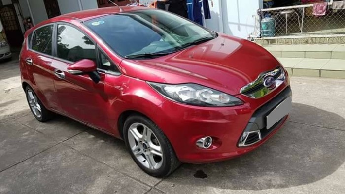 Bán nhanh Ford Fiesta 1.5  tự động 2012 màu đỏ xe gia đình