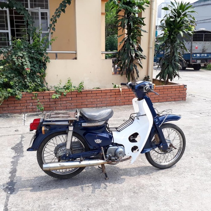 Cub 82 Honda Nhật không đề 70cc biển số Hà Nội 29