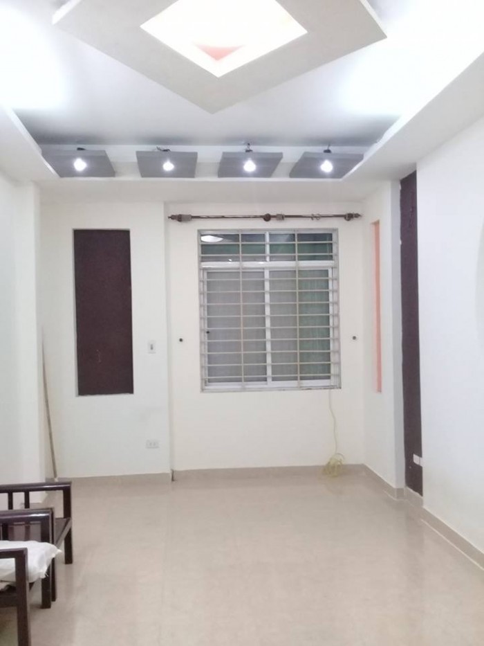 Bán nhà Láng Hạ DT35m, 5 Tầng, Mặt Tiền 3.6m