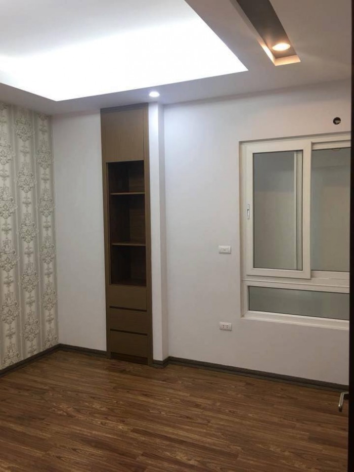 Bán nhà đẹp Thịnh Quang 45m2 5 tầng