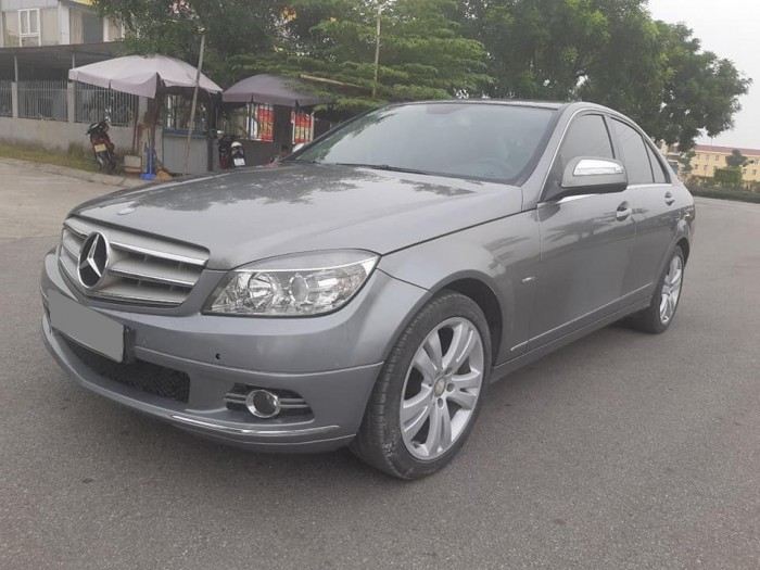 Bán Mercedes C200 2008 avangate tự động màu bạc xe chính chủ.