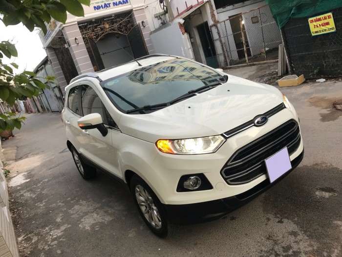 Em bán Ford Ecosport 1.5Titanium 2015 màu trắng tuyết,