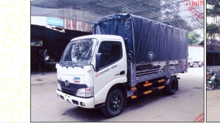 Giá xe tải Hino FL 15 tấn mui bạc nhôm, trả trước 200 triệu, giao luôn xe