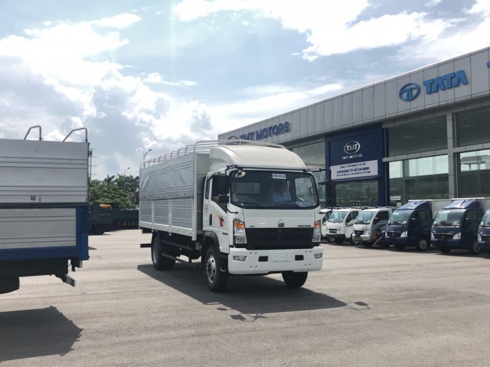 Xe tải 7.5 Tấn Sinotruk Howo thùng dài 6m2