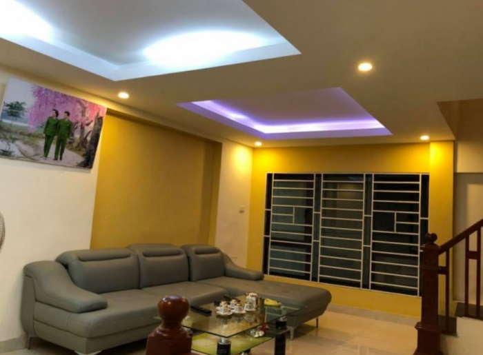 Bán nhà đẹp phố Phương Mai, Đống Đa. DT: 30m2