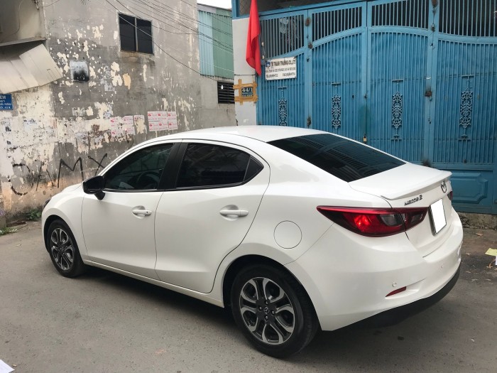 Lên sóng em Mazda 2 model 2017 số tự động màu trắng Ngọc Trinh