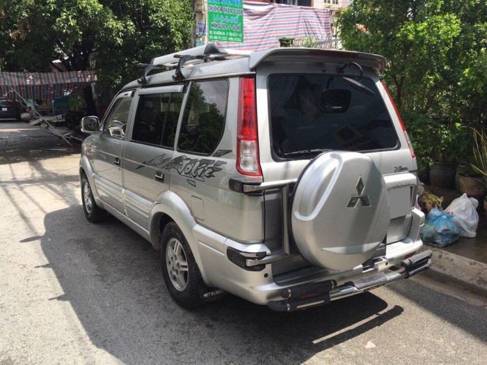 Cần bán xe Mitsubishi Jolie SS 2005 số sàn màu xá