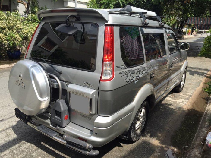 Cần bán xe Mitsubishi Jolie SS 2005 số sàn màu xá