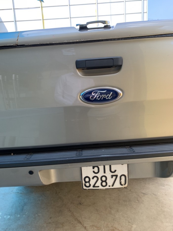 Bán Ford Ranger XLS 2.2AT đời 2016, màu bạc, xe nhập, giá chỉ 550 triệu