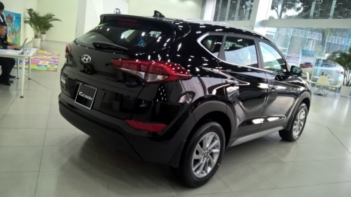 Hyundai Tucson 2018 - Có Sẵn - Trả Góp - Khuyến mãi lớn tại Hồ Chí Minh