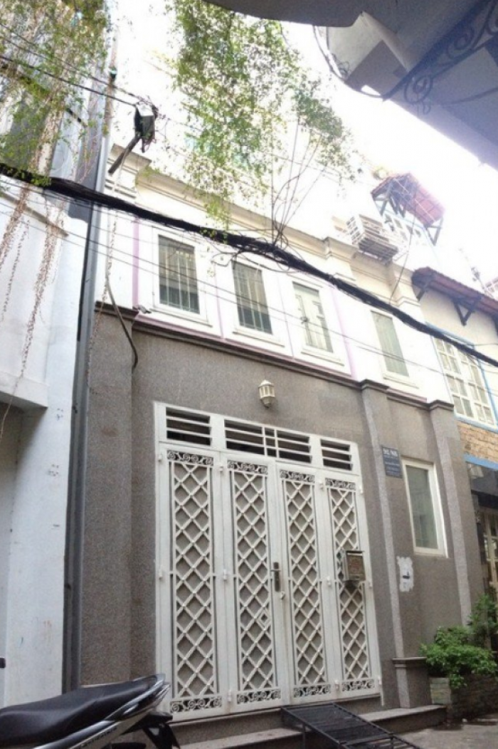 Bán nhà riêng phố Đội Cấn, Ba Đình. DT 33m2, 6 tầng.