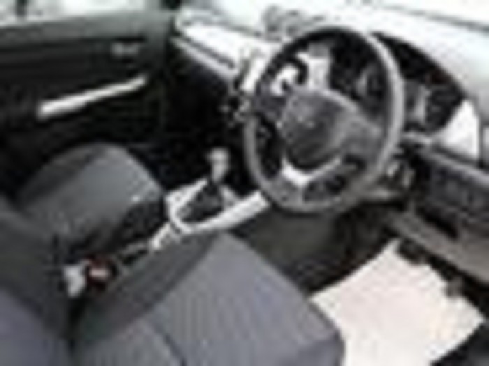 Suzuki Vitara 2017 nhập nguyên chiếc châu âu với 14 màu sắc ngoại thất.