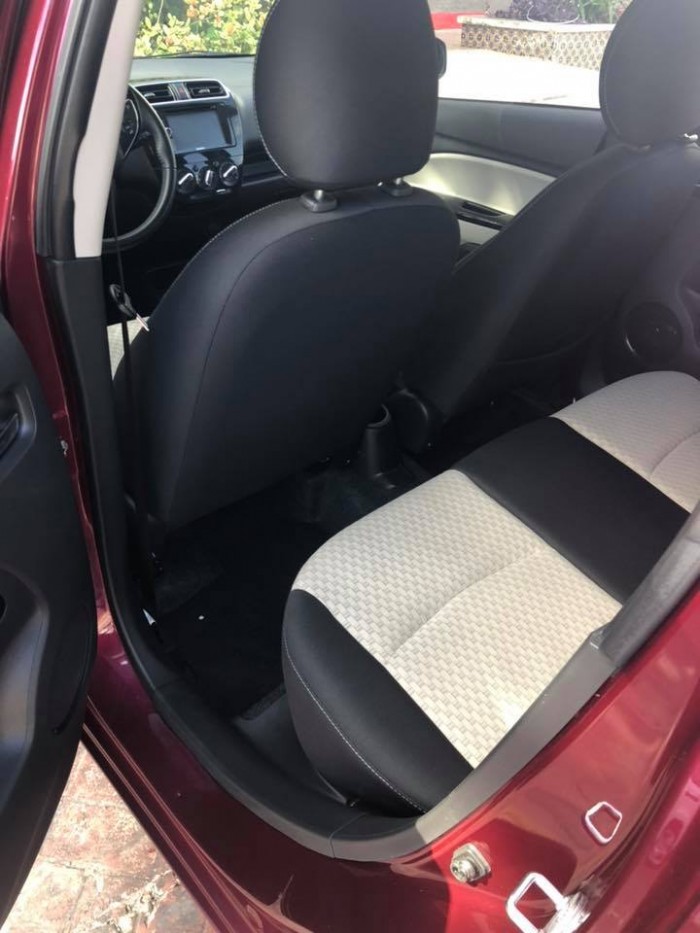 Cần bán xe Mitsubishi  Mirage 2017 số sàn màu đỏ đô sơn zin