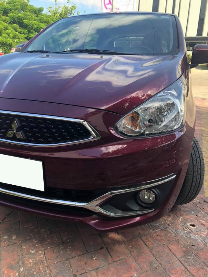 Cần bán xe Mitsubishi  Mirage 2017 số sàn màu đỏ đô sơn zin