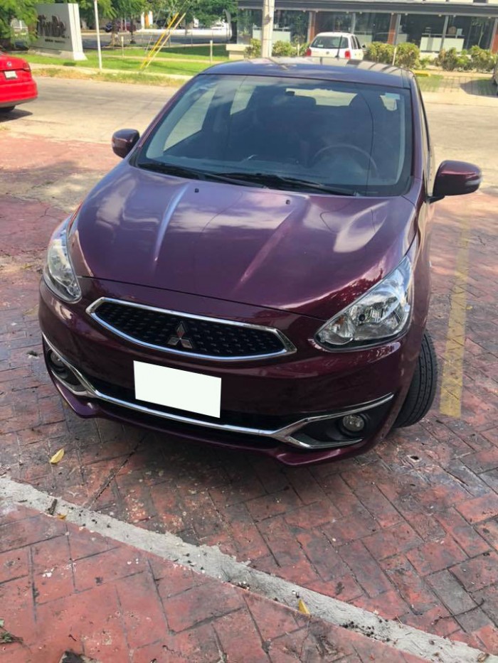 Cần bán xe Mitsubishi  Mirage 2017 số sàn màu đỏ đô sơn zin