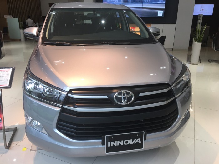 Tây Ninh, cần bán xe Toyota Innova 2018, đủ màu, có xe giao ngay,  trả góp, giá tốt