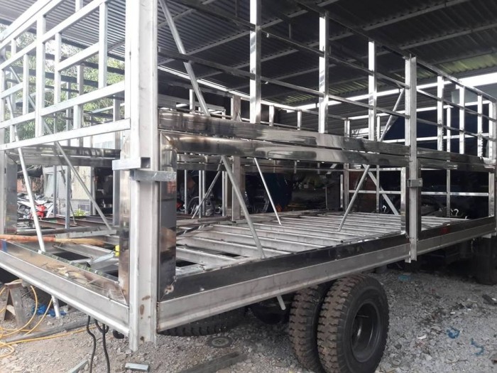 Giá xe tải Hyundai HD120SL 8 tấn thùng mui bạt dài 6m2 trả trước 100 triệu giao xe ngay