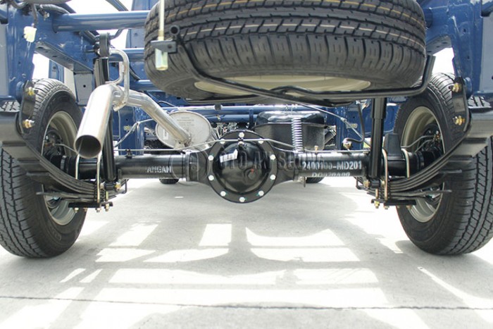 Xe tải Mitsubishi 990kg thùng lững
