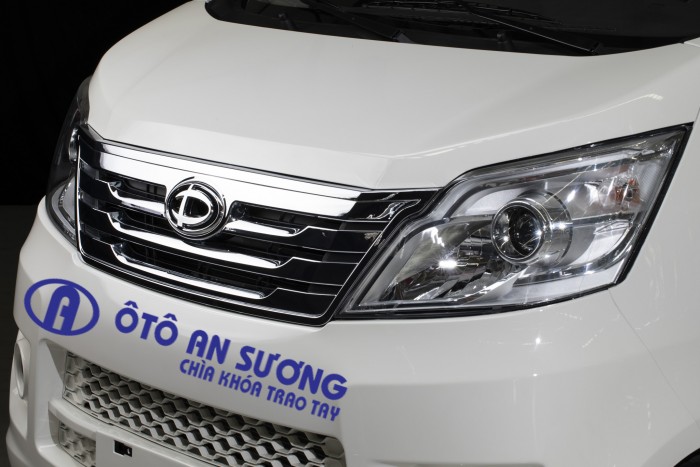 Xe tải Mitsubishi 990kg thùng lững