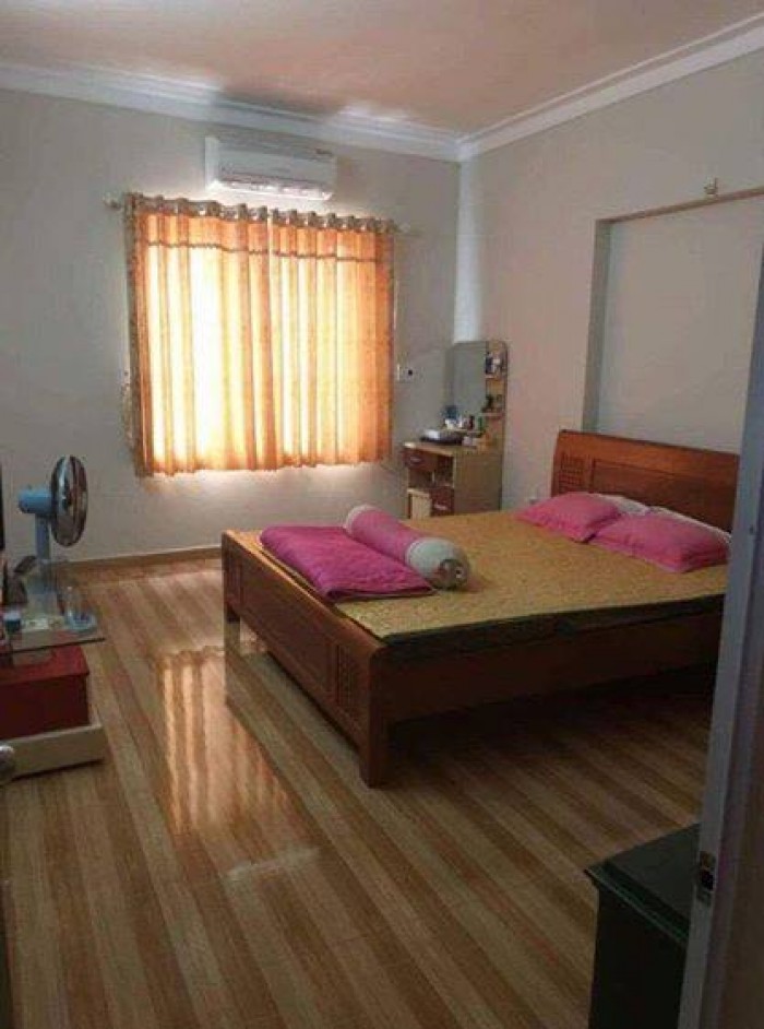 Bán nhà phân lô 38m2 MT 4m phố Thái Thịnh, NGÕ Ô TÔ