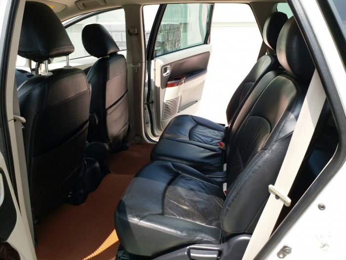 Mitsubishi Grandis Limited đời 2011 màu trắng Biển Hà Nội