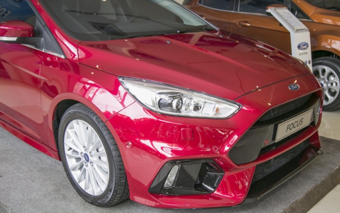 Giá xe Ford Focus Sport RS 5 cửa, trả trước 150 triệu có xe giao ngay tại Gia Định Ford