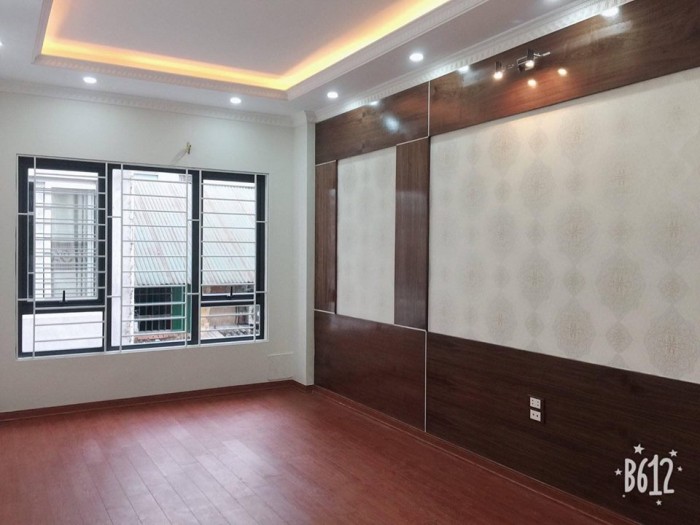 Bán nhà phân lô 44m2*5 tầng ngõ rộng, thoáng phố Tôn Đức Thắng