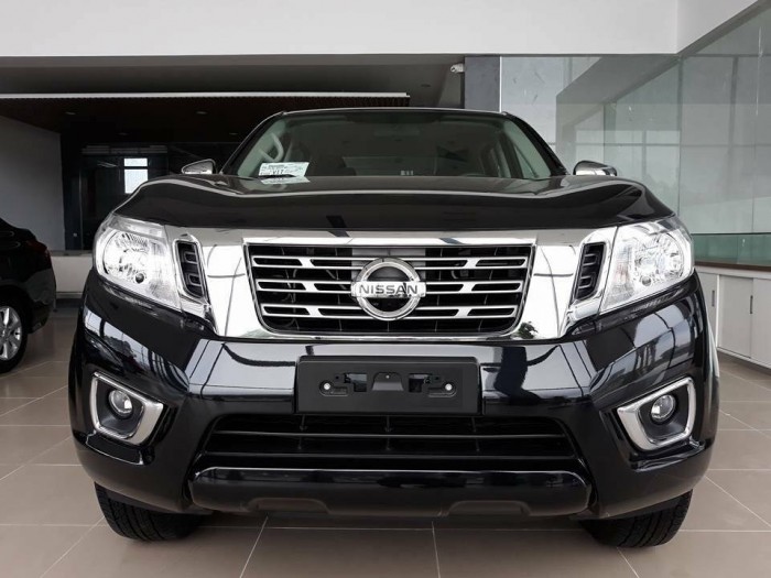 Nissan Navara E 2018 Màu Đen