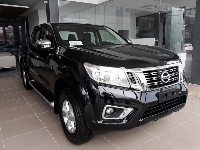 Nissan Navara E 2018 Màu Đen