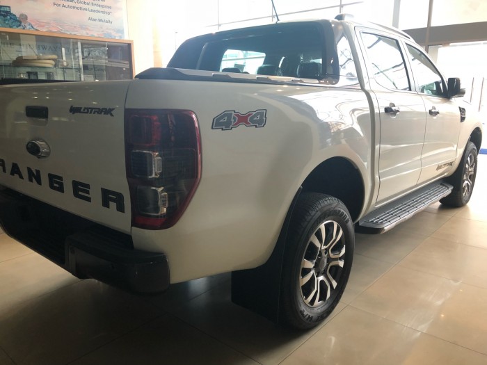 Giá xe Ford Ranger Wildtrak 2.0 Bi-Turbo, trả trước 200 triệu có xe giao ngay tại Ford Gia Định