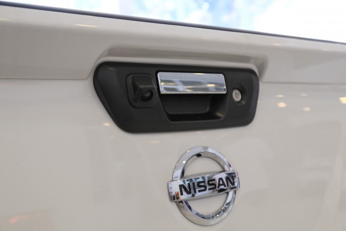 Nissan Navara VL 2018 Màu Trắng
