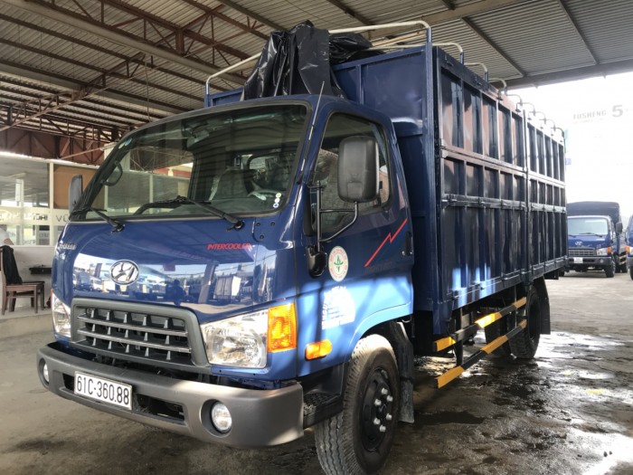 Giá xe tải Hyundai HD120S 8 tấn thùng inox chở gạch 12 bửng, trả trước 150 triệu là có xe giao tại Hyundai Vũ Hùng