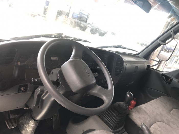 Giá xe tải Hyundai 110S 7 tấn rẻ nhất tại Hyundai Vũ Hùng, trả trước 150 triệu là có xe ngay